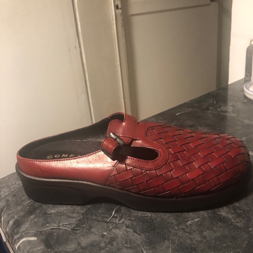 Dexter Maroon Leather Woven Shoes